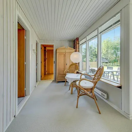 40520-juelsminde-pot-strandby-126 بيت للعطل