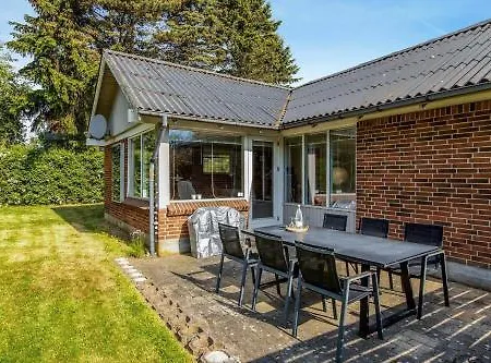 40520-juelsminde-pot-strandby-126 * Sonderby (Midtjylland)